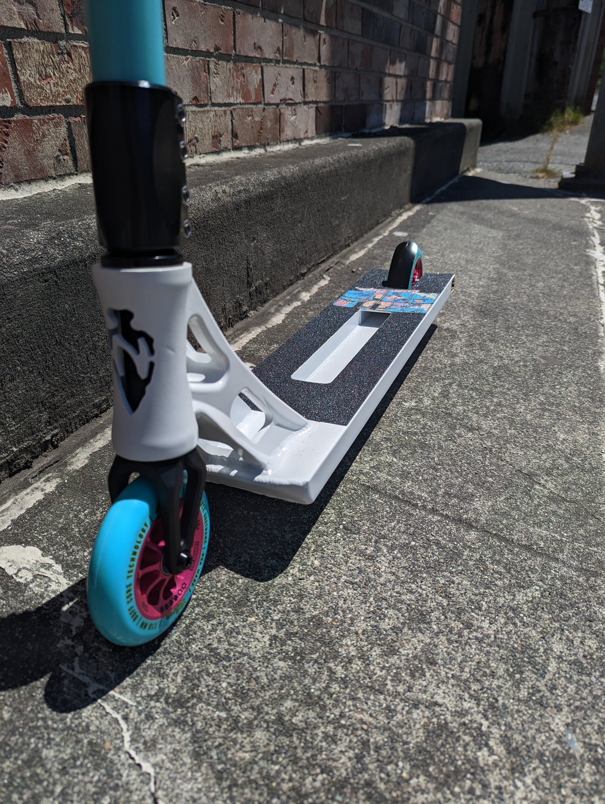 Custom Complete North x Noyes Edition